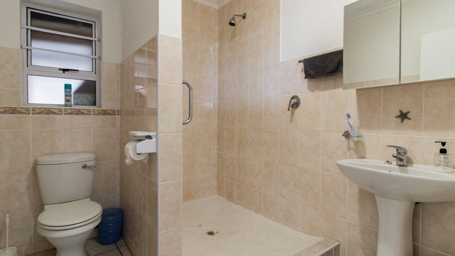 4 Bedroom Property for Sale in Kleinbaai Western Cape